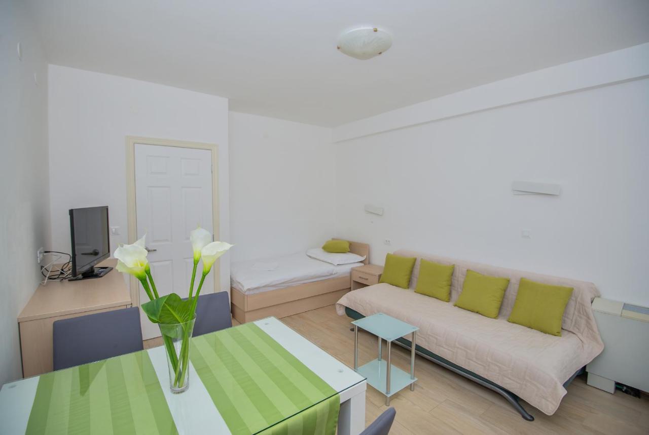Apartments Beach Makarska Ngoại thất bức ảnh