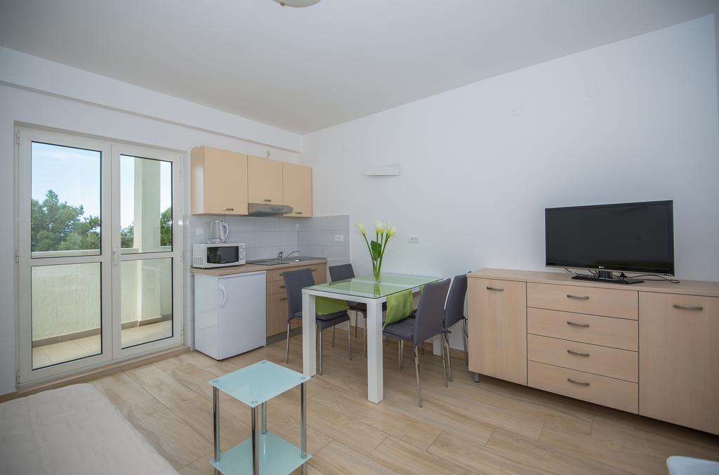 Apartments Beach Makarska Ngoại thất bức ảnh